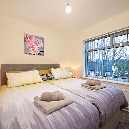 Beautiful Cozy Home With Free Parking Manchester Exterior photo